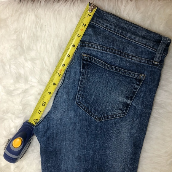 Gap Mid Rise Destructed Girl friend Jean Nwot - Picture 2 of 11